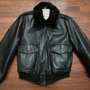 Old leather bomber jacket men's black fur collar